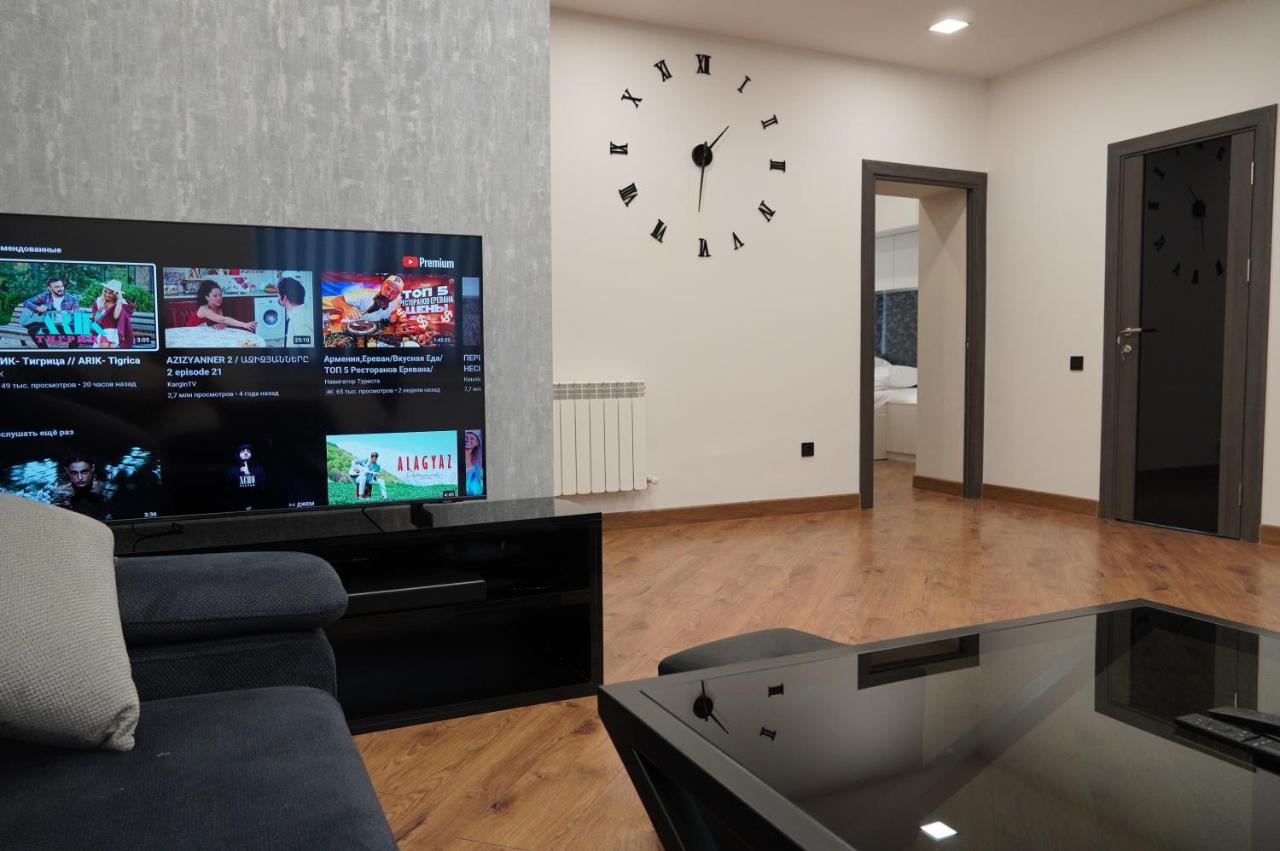 Lovely, Newly Remodeled Apartment In Yerevan! Eksteriør bilde